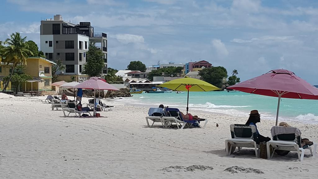 Worthing Beach Apartments Bridgetown Extérieur photo